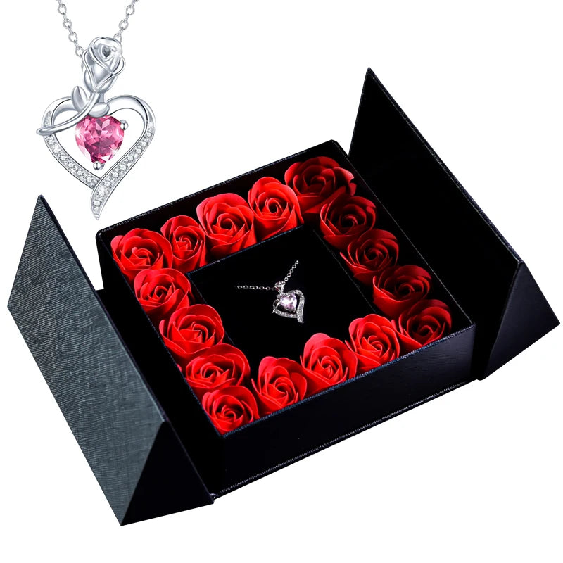 Boîte Rose Éternelle et Collier