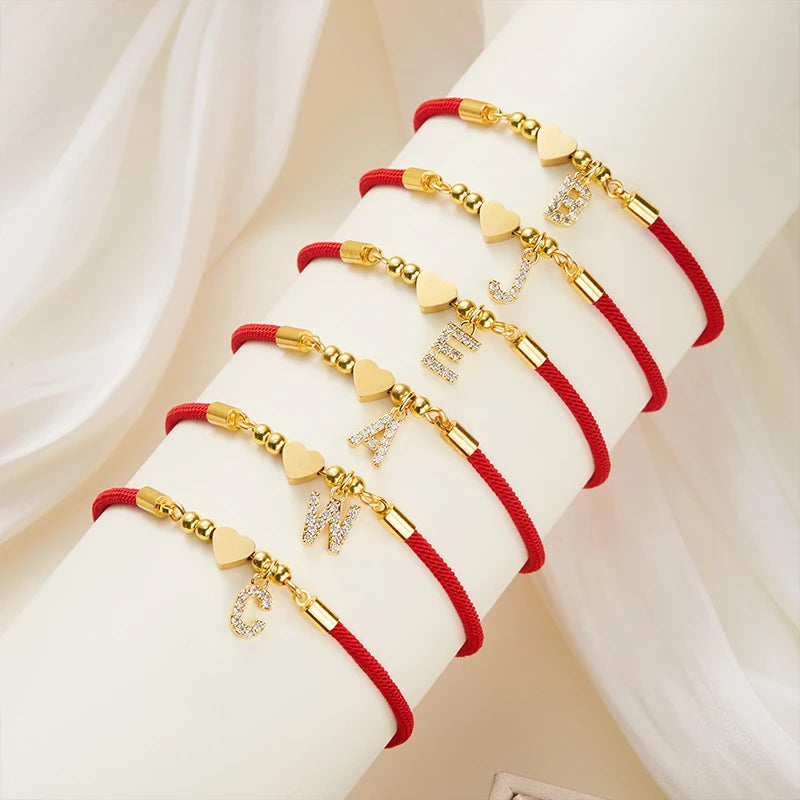 Bracelet Cordon Rouge Initiale Personnalisée et Cœur Doré Lettre