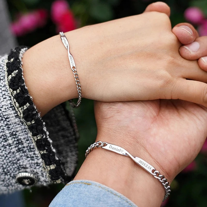 Bracelets Couple Personnalisés Prénoms et Date