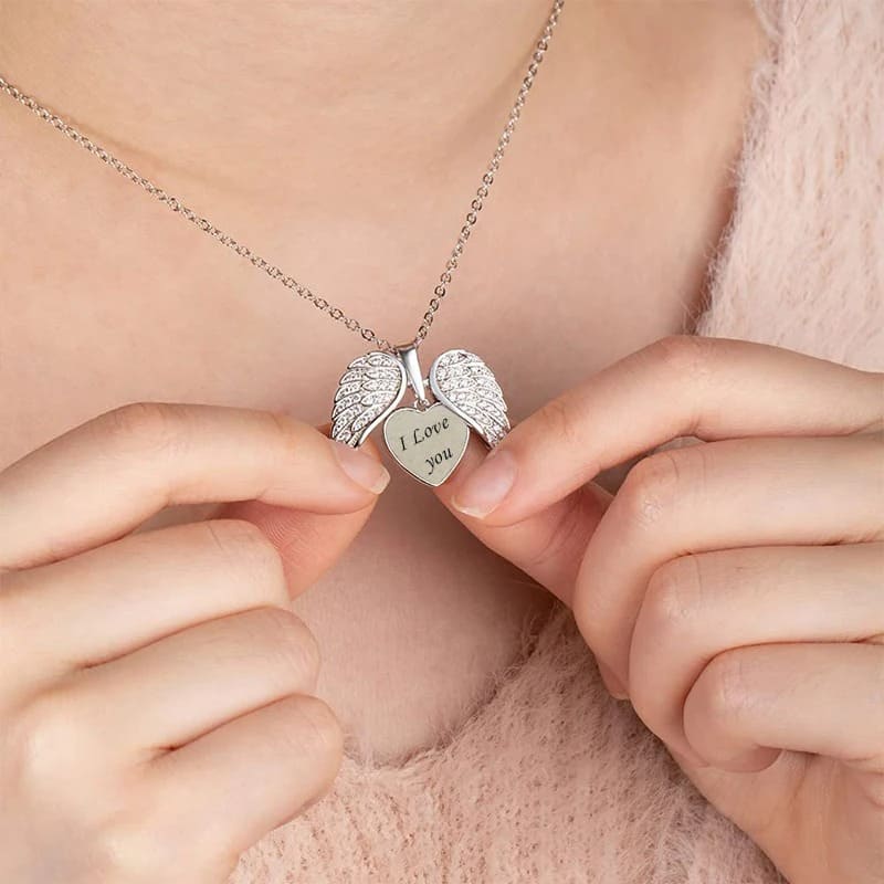 Collier Cœur Personnalisé avec Ailes d'Ange Femme
