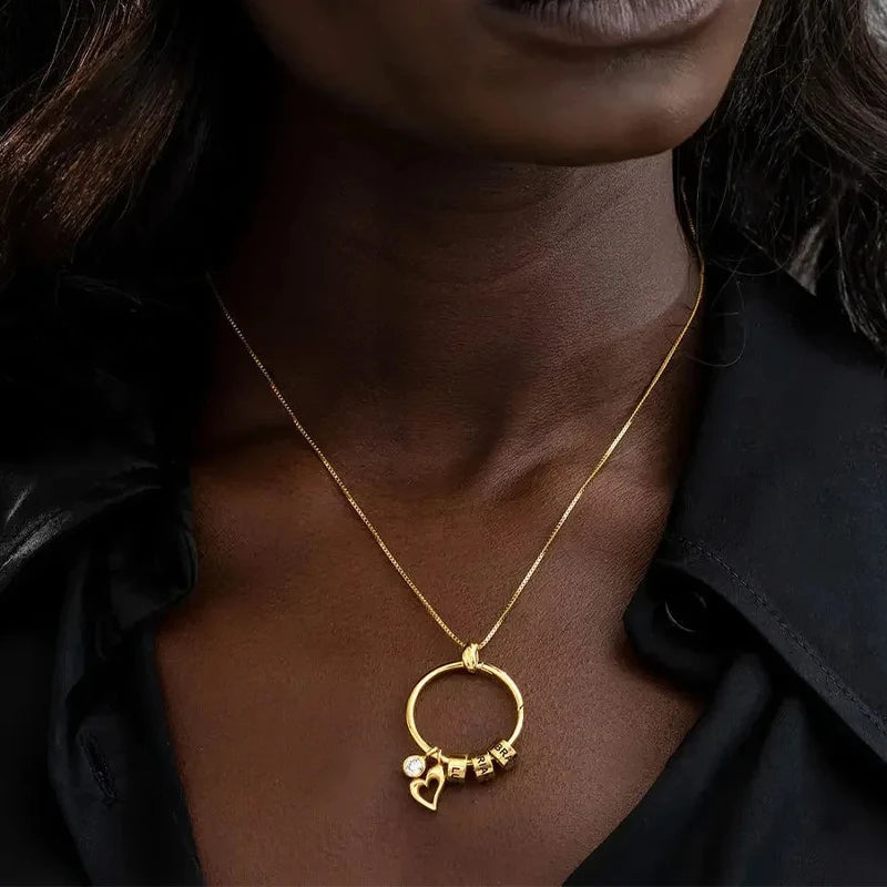 Collier Rond Prénom avec Pierre de Naissance Femme