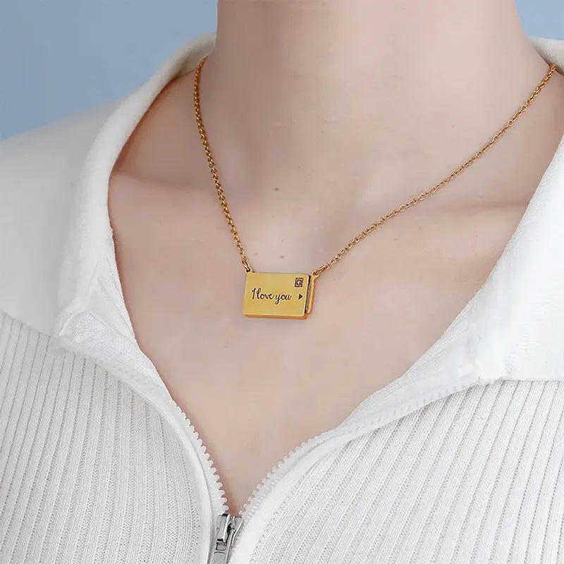 Collier avec Photo Cachée Femme