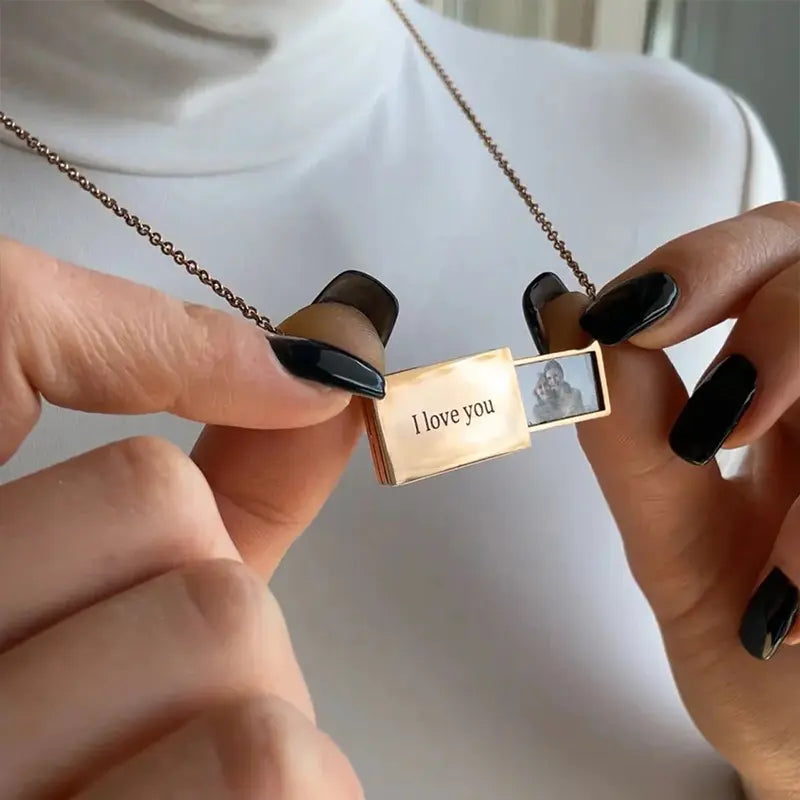 Collier avec Photo Cachée