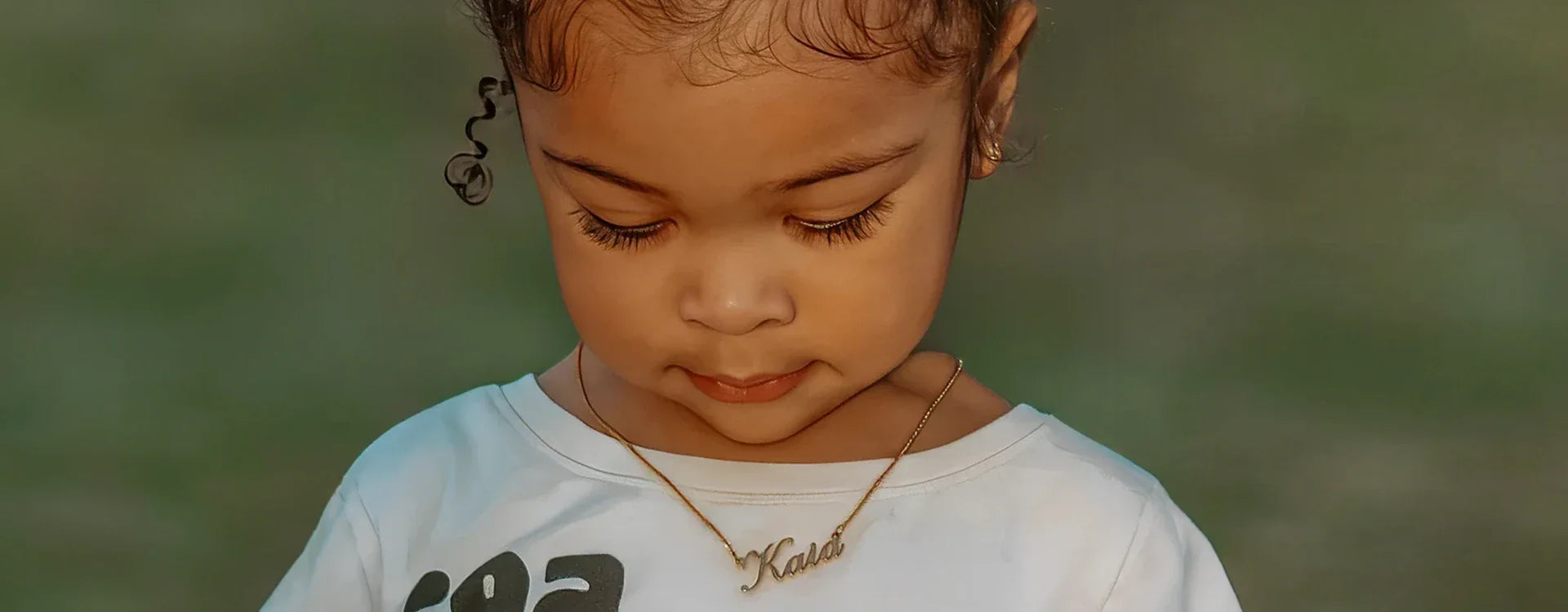 Collier Prénom Enfant : à quel âge l'offrir et comment choisir ?