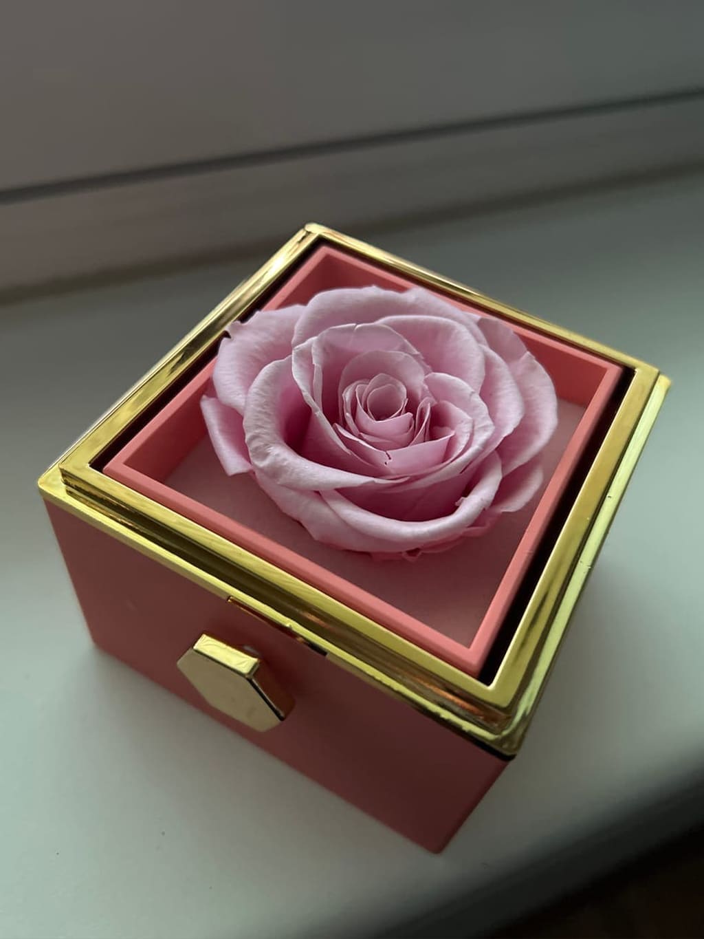 Avis client Coffret Rose Éternelle avec Collier Personnalisé