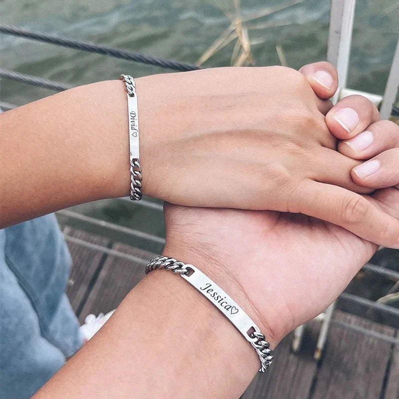 Bracelets Personnalisés pour Couple avec Coffret Rose Éternelle