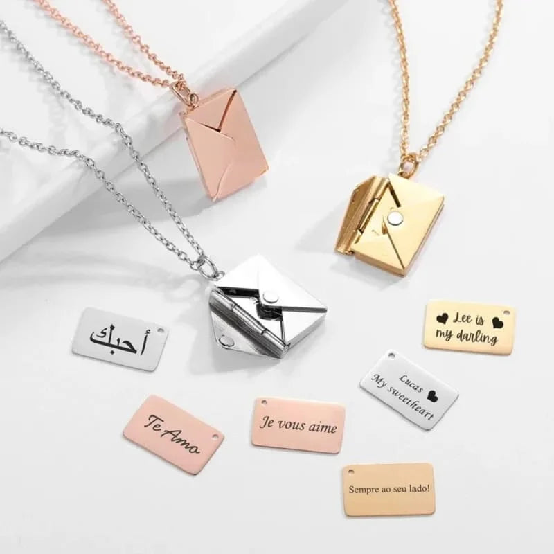 Coffret Rose Éternelle avec Collier Lettre Personnalisée