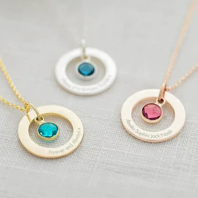 Collier Cercle Prénoms Gravés avec Pierre de Naissance