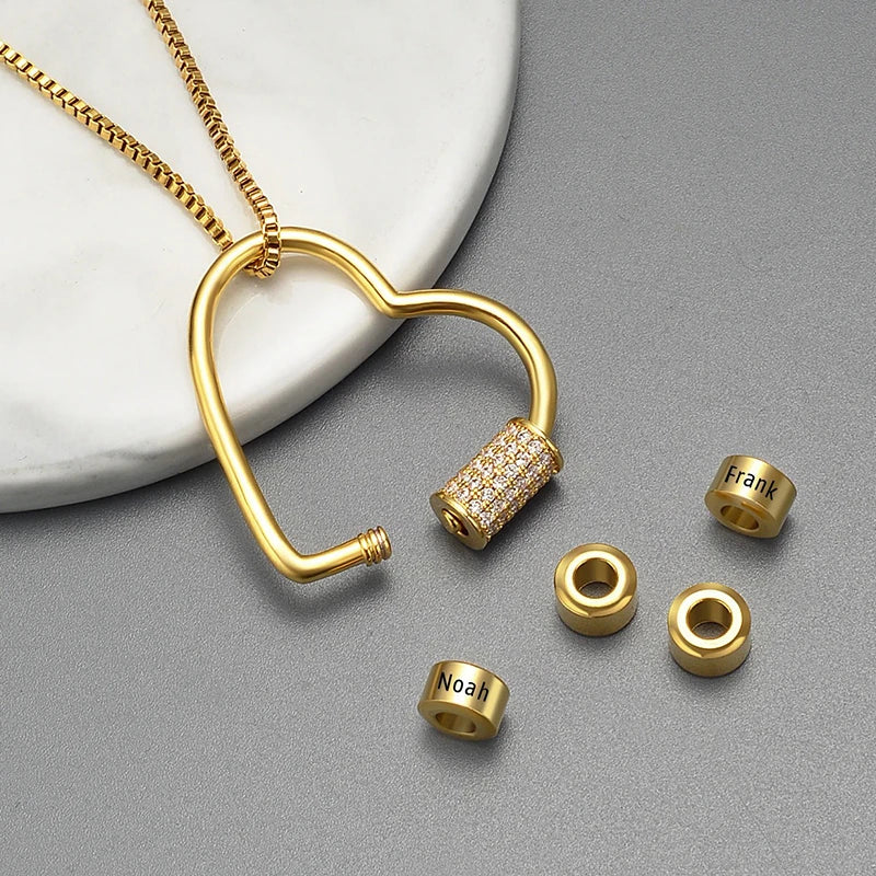 Collier Cœur avec Prénoms Gravés et Zirconium