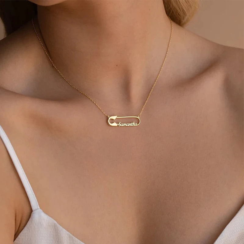 Collier Épingle à Nourrice Personnalisé avec Prénom Femme