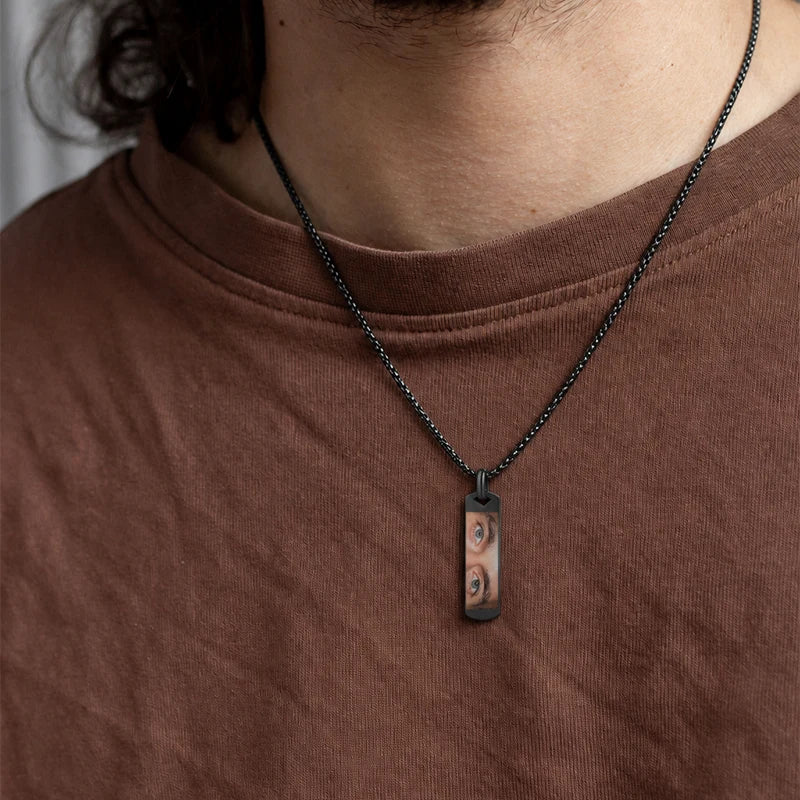 Collier Homme Photo Regard avec Gravure Noir Homme