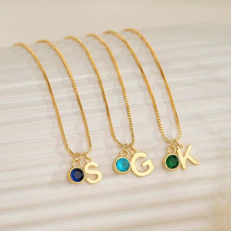 Collier Initiale avec Pierre de Naissance