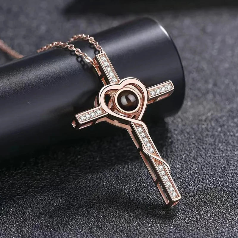 Collier Projection Photo Croix