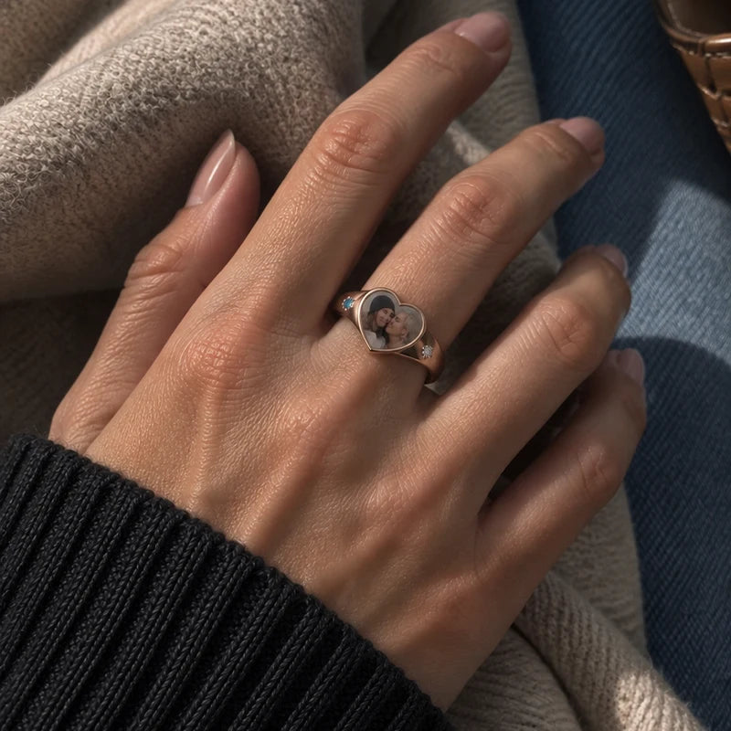 Bague Cœur Photo Personnalisée avec 2 Pierres de Naissance et Gravure Or Rose Femme