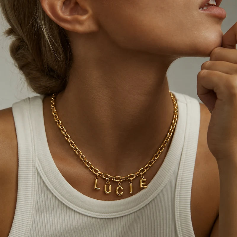 collier-lettre-3d-personnalise-chaine-maillons 5 Lettres Femme