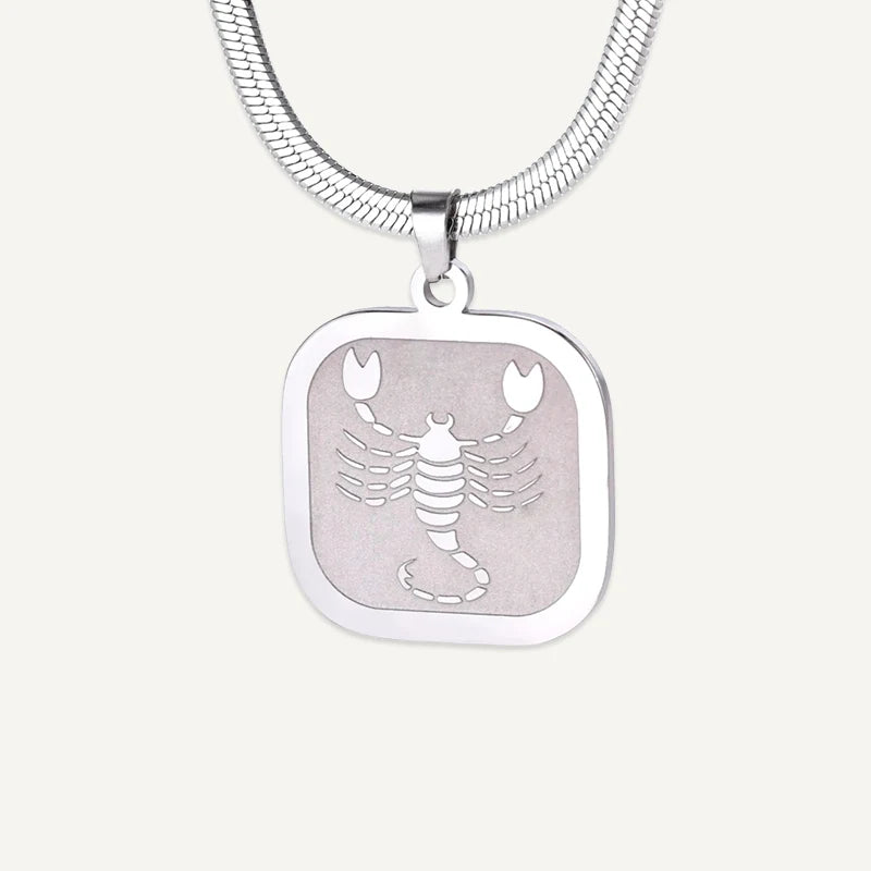Collier Médaillon Carré Signe Astrologique Argent Scorpion