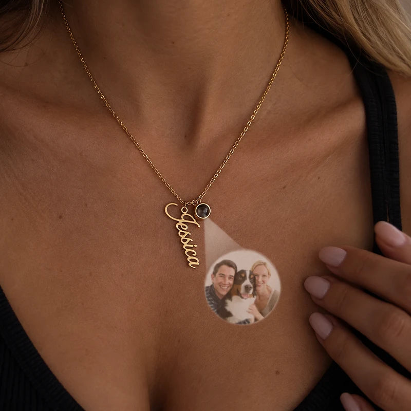 Collier Prénom Personnalisé et Projection Photo Or Femme